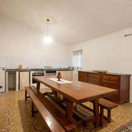 Rustico Gallurese Apartmán Vignola Mare